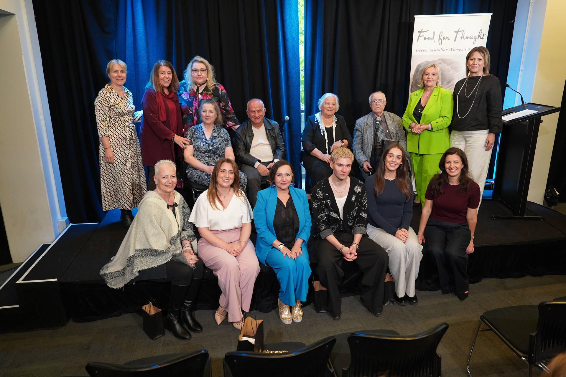 Y2507188MediaAllgrou_80158