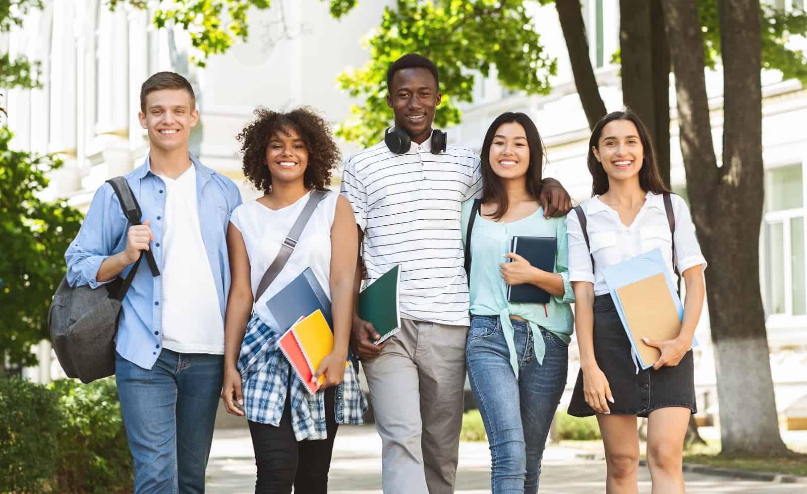 Preparing Teens for College Life Independently