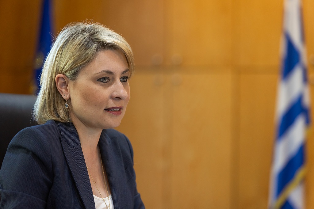 Χριστίνα Αλεξοπούλου: Έληξε η κατάληψη στο γραφείο της από οδηγούς ταξί (upd) – Mononews.gr