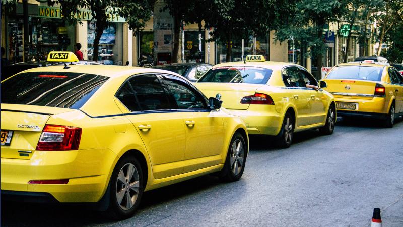 choris-taxi-simera-ke-avrio
