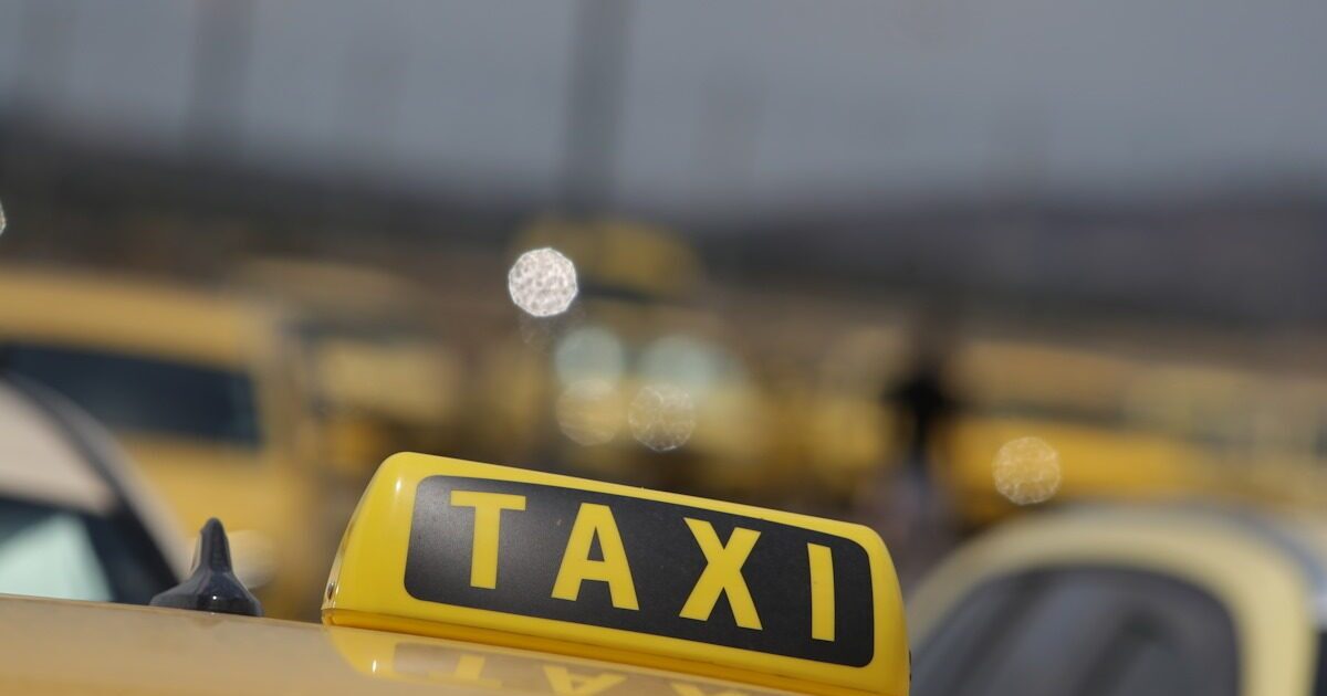 iraklio-odigos-taxi-paratise-mitera