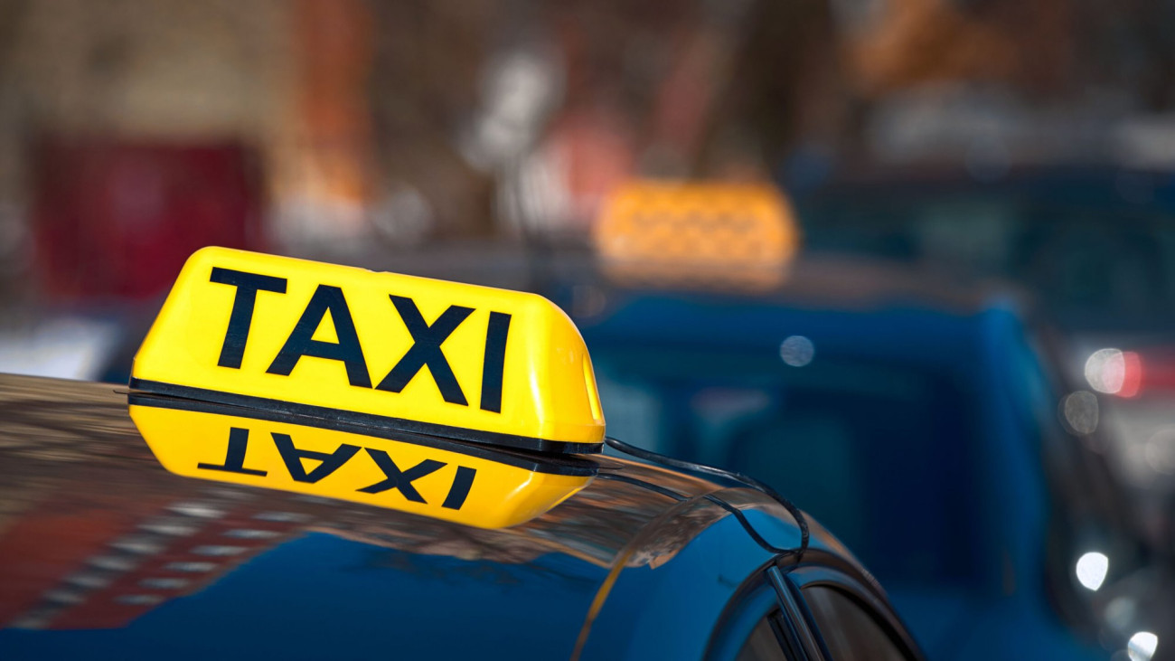 omonia-odigos-taxi-macherose-ke-1