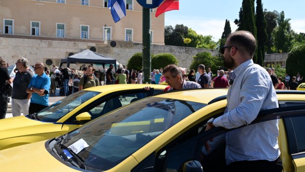 panos-routsi-aftokinitopompi-taxi-sto