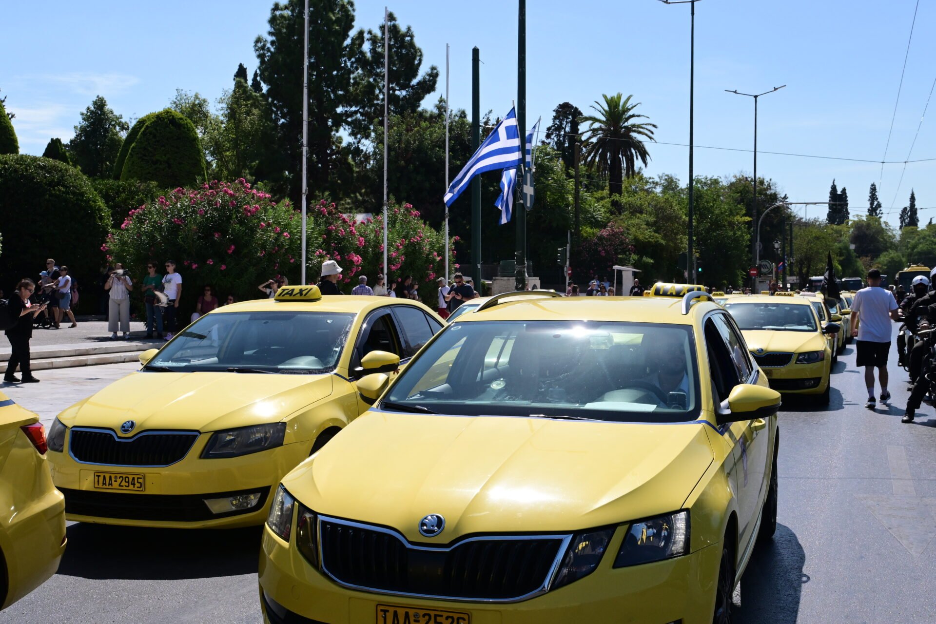 travoun-chirofreno-ta-taxi-5