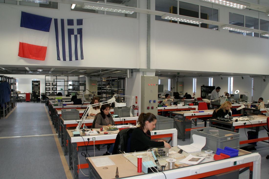 10ο DEF: Αδήριτη ανάγκη η επαναβιομηχανοποίηση της χώρας