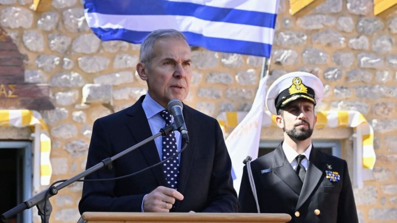 aftes-ine-i-armodiotites-tou Αυτές είναι οι αρμοδιότητες του ΥΦΕΘΑ Θανάση Δαβάκη
