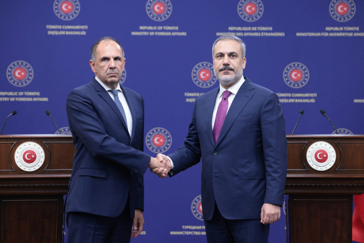 Αpantisi-gerapetriti-ston-proklitiko-fintan Απάντηση Γεραπετρίτη στον προκλητικό Φιντάν: «Η Ελλάδα δεν έχει φοβικά σύνδρομα, δεν δεχόμαστε υποδείξεις»