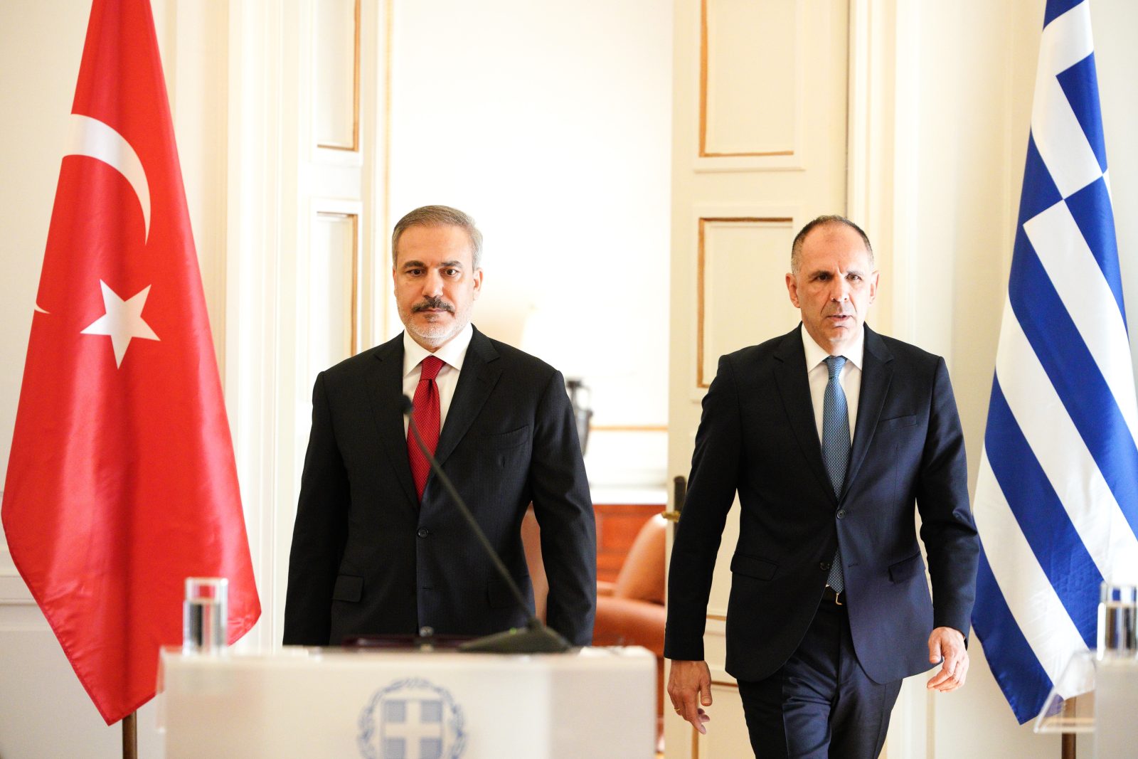 Χακάν Φιντάν: Νέες απειλές προς Ελλάδα – Οι απαντήσεις Γεραπετρίτη, Μαρινάκη