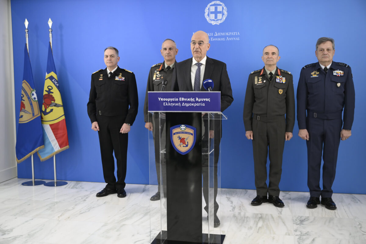 dendias-gia-tis-afxisis-apodochon Δένδιας για τις αυξήσεις αποδοχών στις Ένοπλες Δυνάμεις: Τα στελέχη μας δεν επιτρέπεται να διάγουν σε «έντιμη πενία»