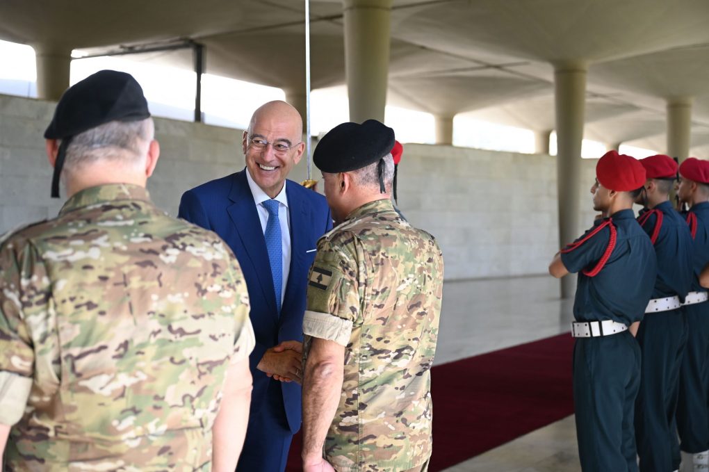 dendias-imaste-etimi-na-stirixoume Δένδιας: «Είμαστε έτοιμοι να στηρίξουμε τις Ένοπλες Δυνάμεις του Λιβάνου» με υλικό που αποσύρεται από τον ελληνικό στρατό