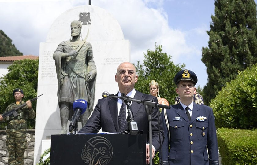 Αιχμές Δένδια για την ευρωάμυνα: Κίνδυνος να γίνει «κερκόπορτα» για την Τουρκία το SAFE