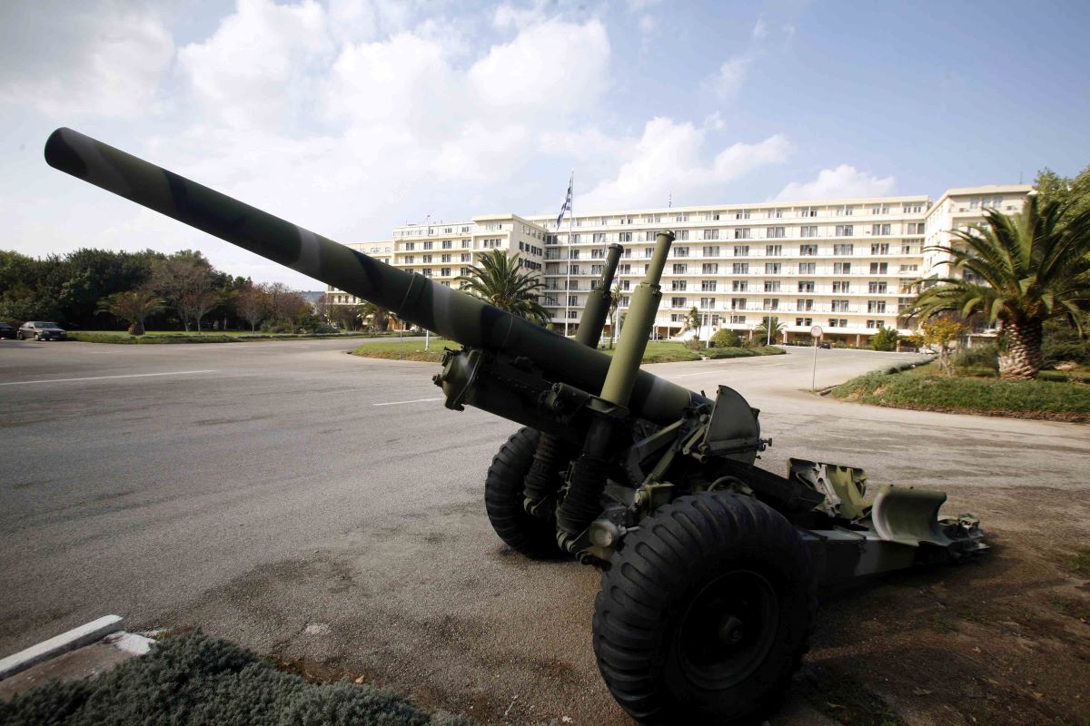 Έκτακτη σύσκεψη στο υπουργείο Άμυνας για την προστασία από βαλλιστικούς πυραύλους