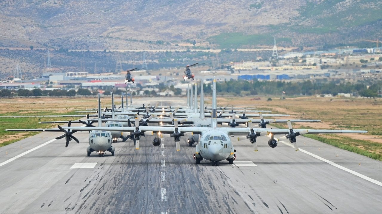“Εlephant walk” με C-130 και C-27J στην 112 ΠΜ