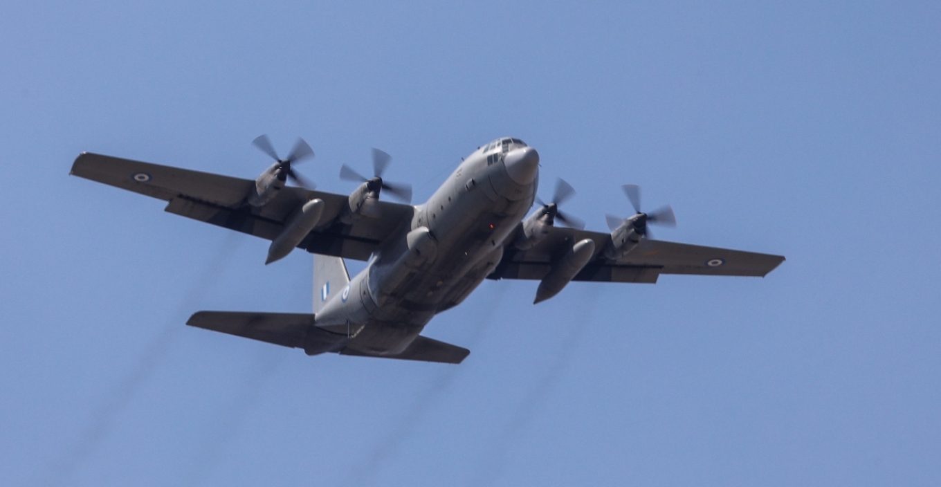 epistrefoun-me-C-130-i-egklovismeni Επιστρέφουν με C-130 οι εγκλωβισμένοι Έλληνες στο Ισραήλ