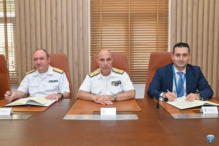 ipografi-mnimoniou-sinergasias-metaxi-tou Υπογραφή Μνημoνίου Συνεργασίας μεταξύ του Πολεμικού Ναυτικού και της EFA VENTURES: Με έμφαση τις σύγχρονες τεχνολογίες αιχμής
