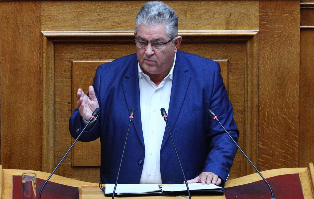 koutsoumpas-den-desmeveste-gia-ta Κουτσούμπας: Δεν δεσμεύεστε για τα στρατεύματα στην Ουκρανία