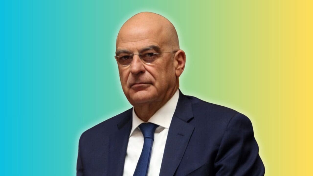 Ο Δένδιας ξεσηκώνει τους ένστολους με το νομοσχέδιο για την υγεία