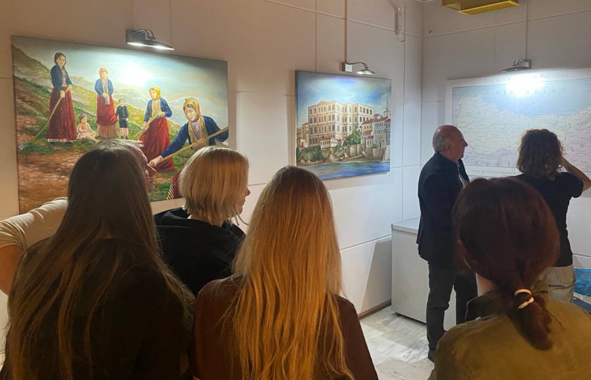 Ο «Φάρος» Αγίας Βαρβάρας σκόρπισε το φως του Πόντου σε ομάδα Λιθουανών