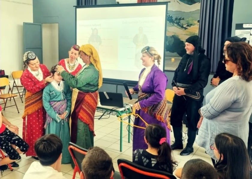 o-faros-pontion-patron-didaxe Ο «Φάρος» Ποντίων Πατρών δίδαξε και διδάχθηκε από τους μαθητές του 25ου Δημοτικού Πατρών