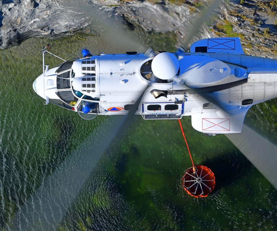 Οκτώ νέα πυροσβεστικά ελικόπτερα Airbus H215 για την Ελλάδα
