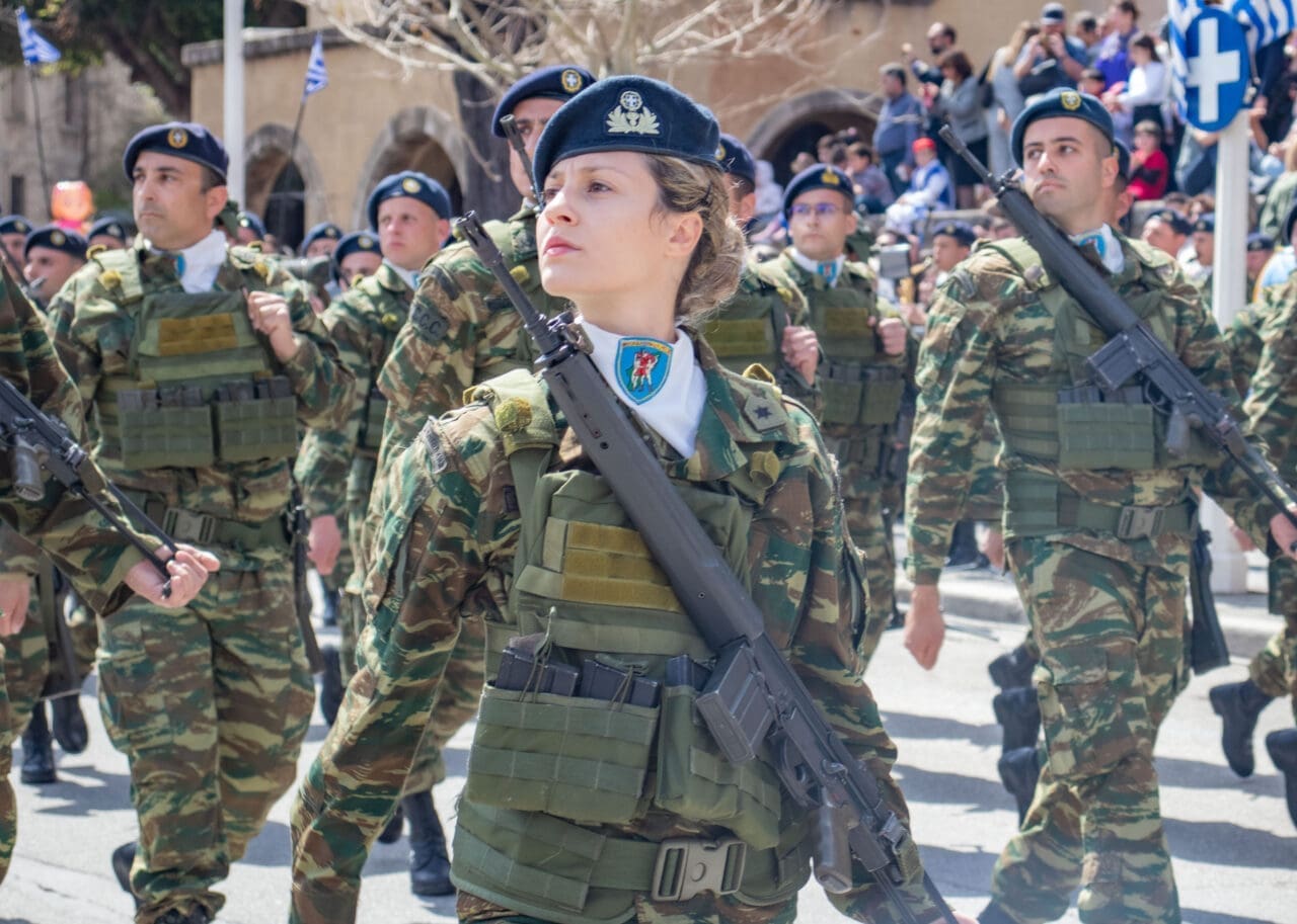 ora-stratiotikis-parelasis-2025-se Ώρα στρατιωτικής παρέλασης 2025 σε Αθήνα – Ανακοίνωση ΓΕΕΘΑ