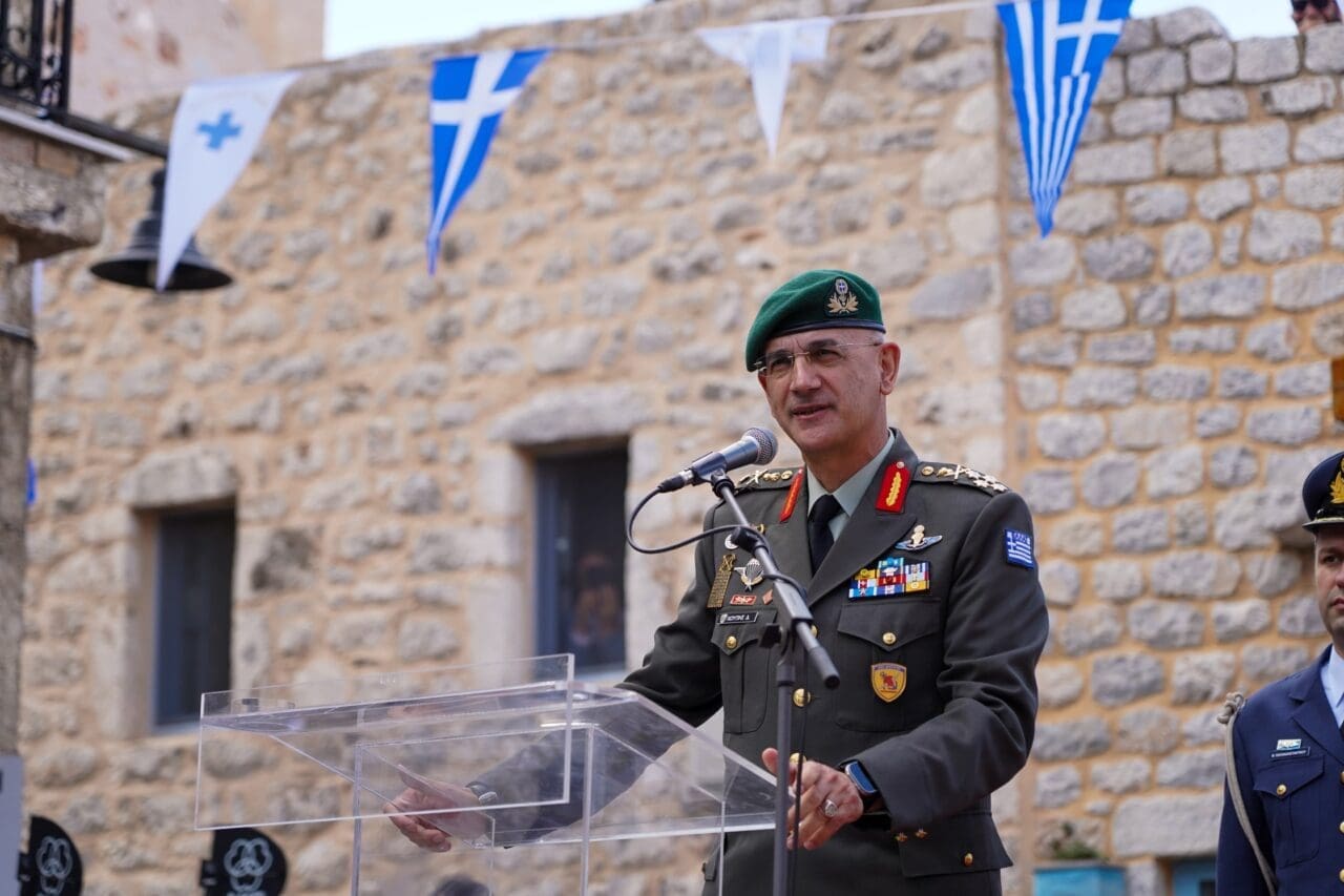 orgi-Αpofiton-Αssi-gia-ti Οργή Αποφοίτων ΑΣΣΥ για τη συνέντευξη του Αρχηγού ΓΕΕΘΑ