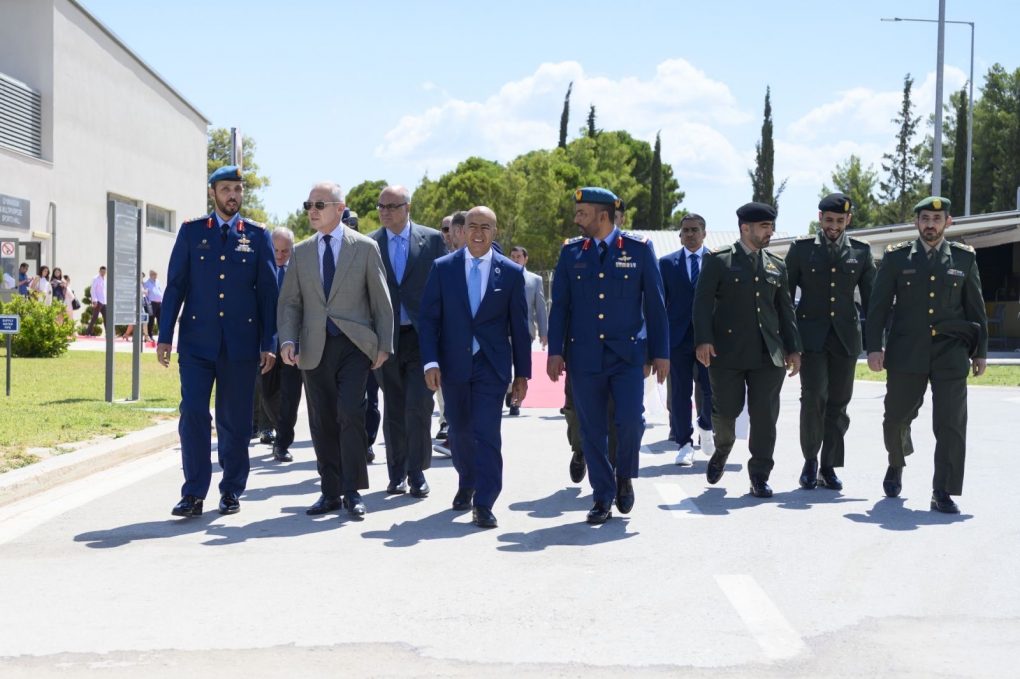 Ορκίστηκαν 207 Αξιωματικοί από τα ΗΑΕ που εκπαιδεύτηκαν από την ΕΑΒ στον Αυλώνα [pics]