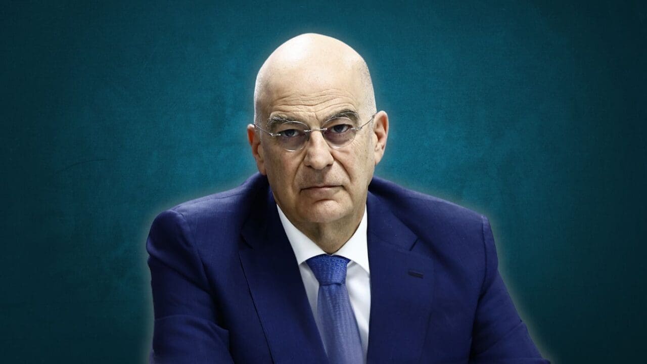 poes-o-dendias-xepoula-tin ΠΟΕΣ: Ο Δένδιας ξεπουλά την περιουσία των Ενόπλων Δυνάμεων