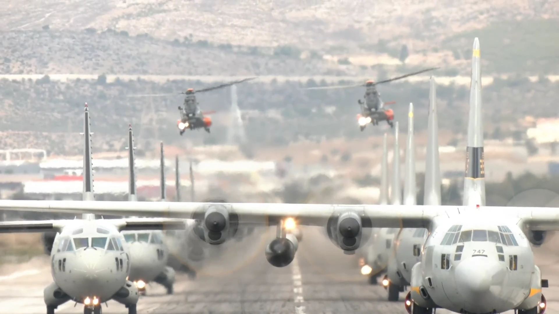 &Pi;&omicron;&lambda;&epsilon;&mu;&iota;&kappa;ή &Alpha;&epsilon;&rho;&omicron;&pi;&omicron;&rho;ί&alpha;: &Alpha;&pi;&omicron;&kappa;ά&lambda;&upsilon;&psi;&eta; &delta;&iota;&alpha;&theta;&epsilon;&sigma;&iota;&mu;&omicron;&tau;ή&tau;&omega;&nu; C-130 &kappa;&alpha;&iota; C-27J &mu;&epsilon; &ldquo;Elephant Walk&rdquo;