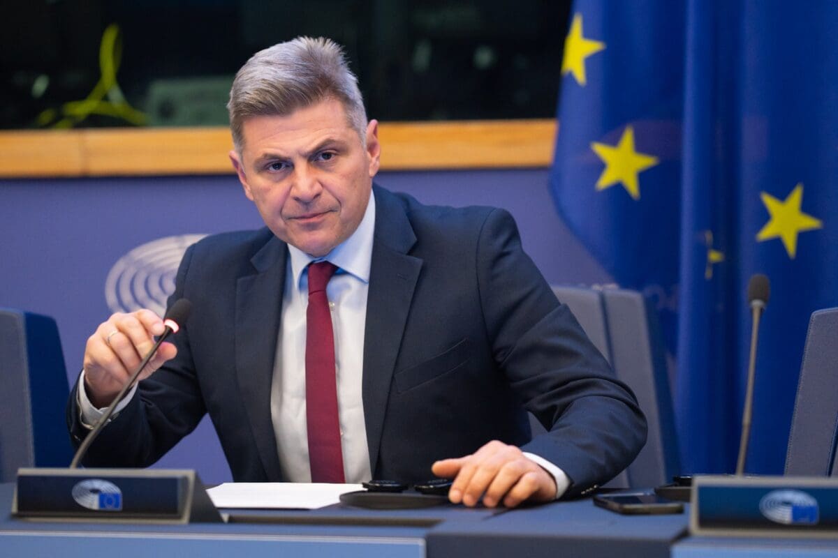 Rearm Europe: Σύσκεψη Ερντογάν για εξοπλιστικά με Ευρωπαίους ηγέτες