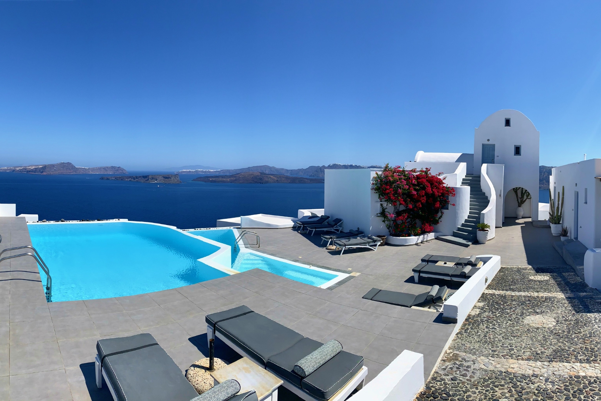 romantiki-diamoni-sto-Apanemo-Hotel