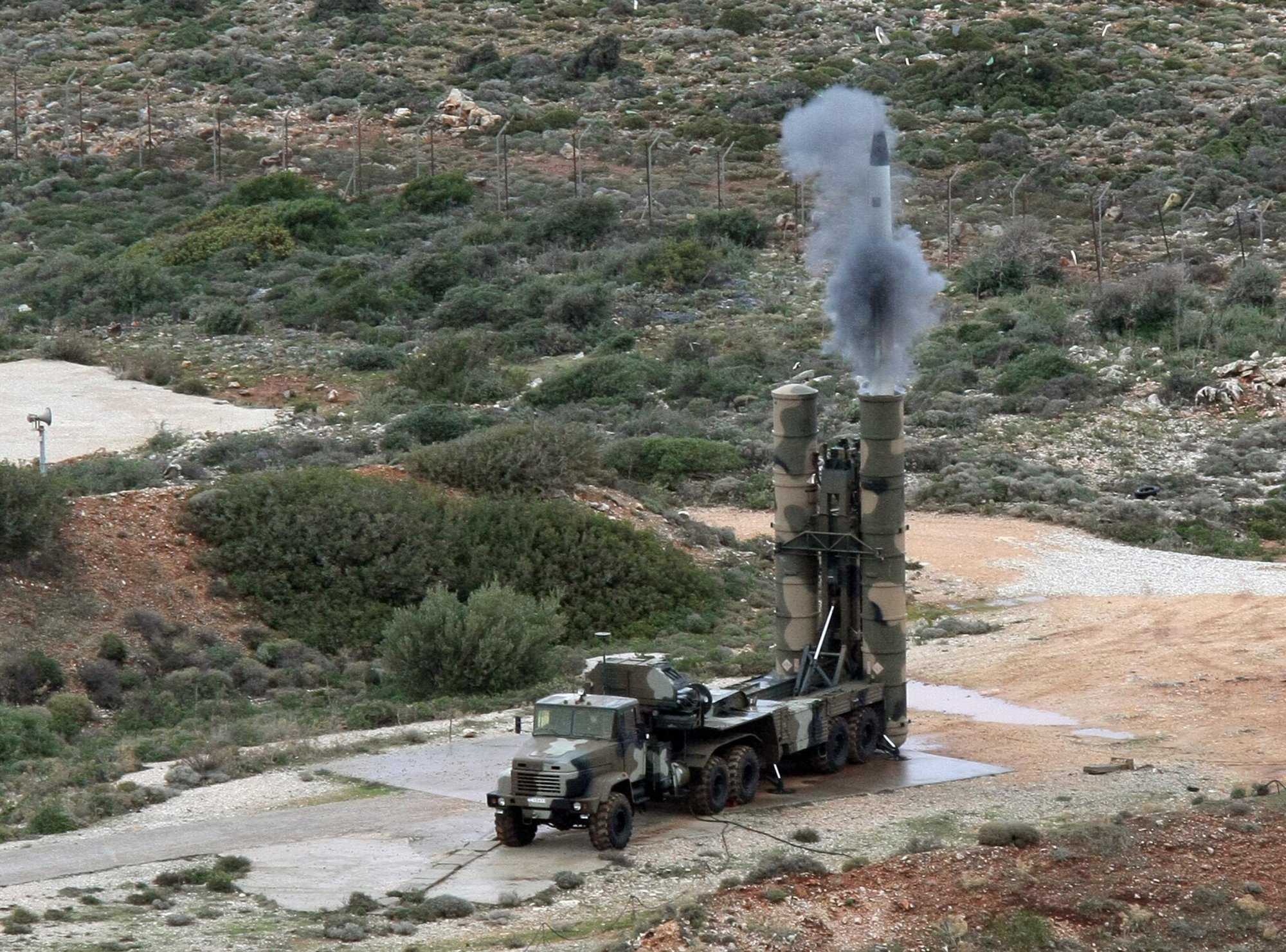 S-300: Διαψεύδει η κυβέρνηση τα σενάρια αποστολής τους στην Ουκρανία