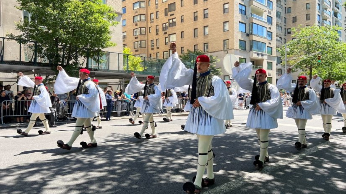 se-rithmous-parelasis-i-omogenia