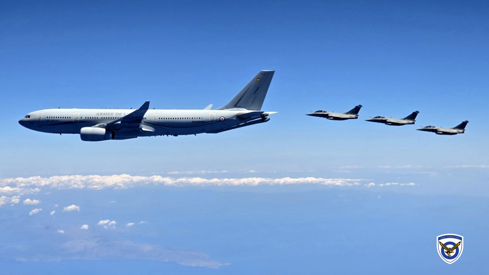 Συνεκπαίδευση Rafale Ελλάδας – Γαλλίας νότια της Κρήτης με εναέριο ανεφοδιασμό
