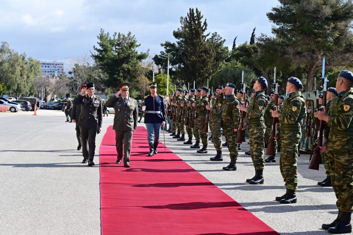 Στο ΓΕΣ ο Αρχηγός Χερσαίων Δυνάμεων της Βουλγαρίας – Επίσκεψη σε ΣΣΕ και ΣΜΧ [pics]