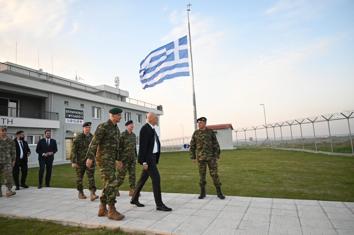 ston-evro-o-n.-dendias Στον Έβρο ο Ν. Δένδιας – Επισκέφθηκε επιτηρητικό φυλάκιο και παρακολούθησε την Ακολουθία του Επιτάφιου στην Ορεστιάδα