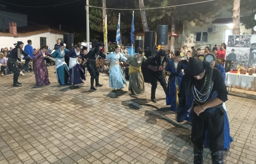 ta-pontiakia-tou-pelargou-chorepsan Τα ποντιάκια του Πελαργού χόρεψαν για τον Κλήδονα