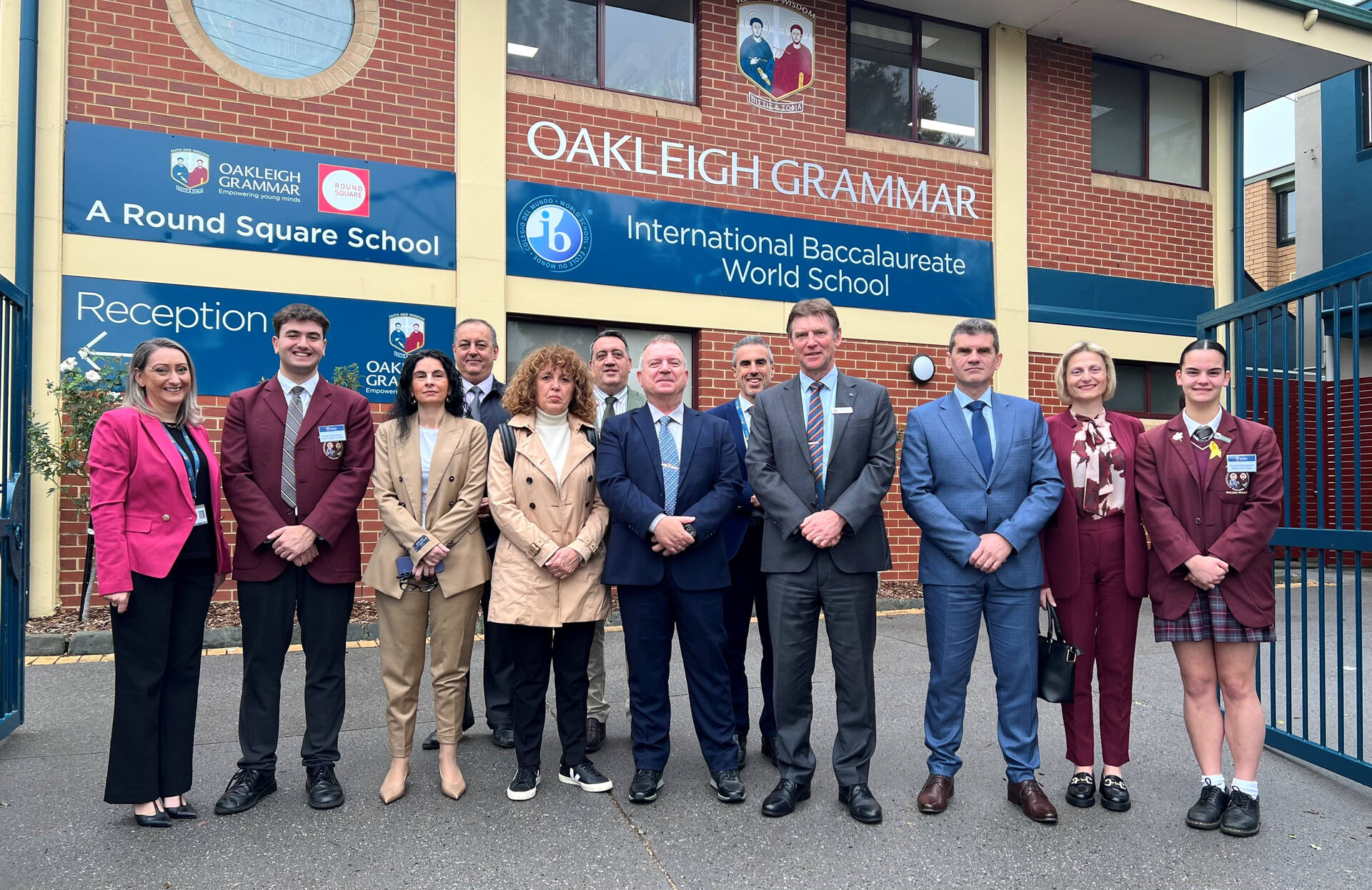 to-Oakleigh-Grammar-episkefthike Το Oakleigh Grammar επισκέφθηκε ο Υπαρχηγος του Γενικού Επιτελείου Εθνικής Άμυνας, Αντιναυάρχος Θεόδωρος Μικρόπουλος