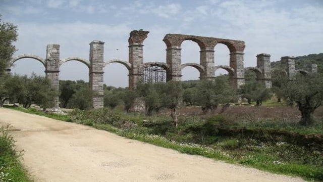 to-romaiko-idragogio-sti-moria