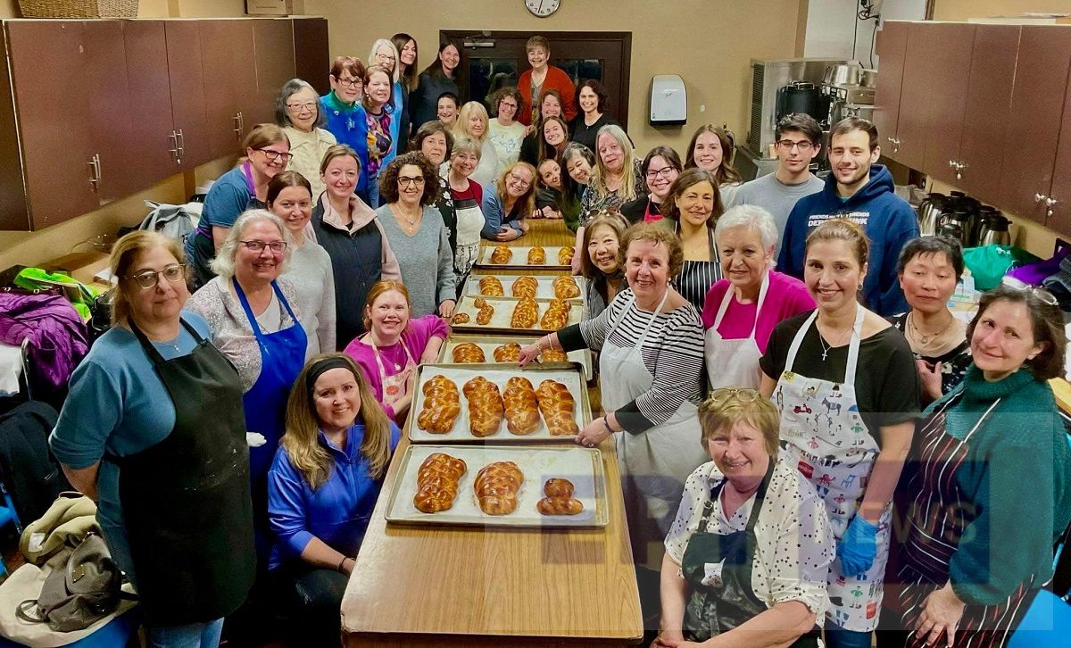 vankouver-i-omogenia-zontanevi-ta Βανκούβερ: Η ομογένεια ζωντανεύει τα έθιμα του Πάσχα