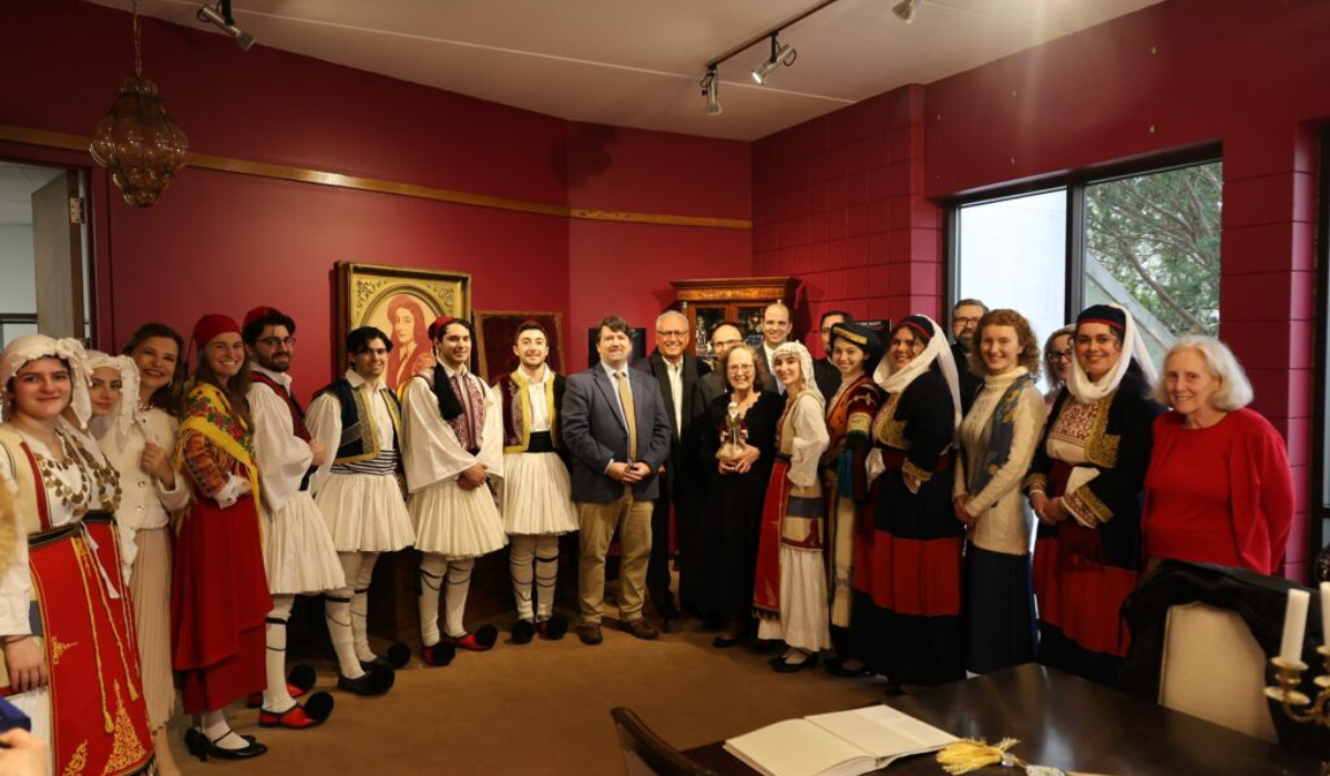 vostoni-egkeniastike-i-ekthesi-elliniki Βοστώνη: Εγκαινιάστηκε η έκθεση «Ελληνική Ομορφιά» στο Μαλιώτειο Πολιτιστικό Κέντρο
