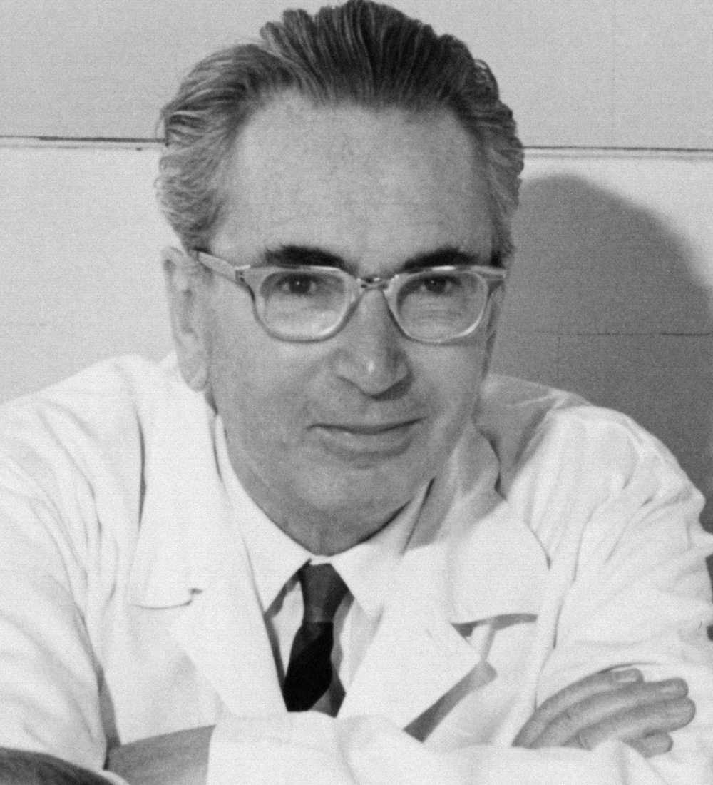 Viktor Frankl (1905–1997), Begründer der Logotherapie, lächelnd in älteren Jahren.