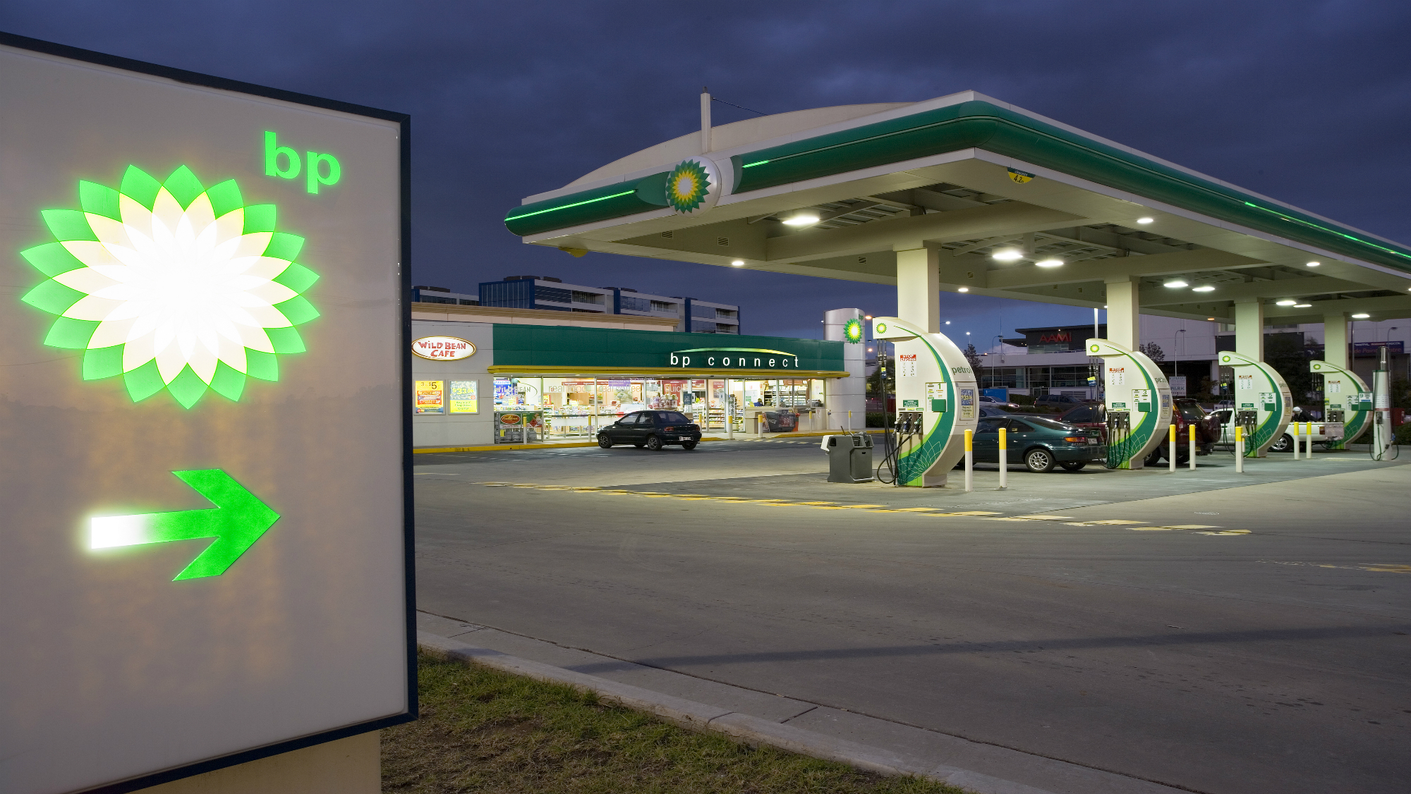 BP Says The ‘Ideal Place’ For Hydrogen And Ammonia Investments Is Western Australia Delivered Through Innovation, Talent, Commitment And Collaboration 1 - - Innovolo Product Development and Design - Innovation-as-a-Service BP announced the findings as part of its publicly available feasibility study into the production of hydrogen and ammonia using renewable energy at scale in Australia. Gneiss Energy celebrates five-year anniversary with conclusion of 10th transaction of 2021 - News for the Energy Sector Gneiss Energy celebrates five-year anniversary with conclusion of 10th transaction of 2021 - News for the Energy Sector Gneiss Energy Find out more Sponsored by Gneiss Energy Opt out of Adyoulike ad targeting The findings “support BP’s conviction that, with its vast potential solar and wind resources, existing infrastructure and proximity to large, long-term markets, Western Australia is an ideal place to develop large scale renewable energy assets that can in turn produce green hydrogen and/or green ammonia for domestic and export markets,” the supermajor said in a statement. Although the study did find that significant scale will be required for general hydrogen fuel use to be commercially viable. BP said it will continue to work with key stakeholders to develop plans for integrated green hydrogen projects in Western Australia, working to define the technical and infrastructure solutions, customer demand and business models that would be required for a successful development. “This study confirms the potential for scaled-up green hydrogen in Western Australia. This looks particularly promising in the mid-west of WA, which has existing infrastructure, access to land and abundant renewable energy resources such as wind and solar. Importantly, our study also confirmed strong demand from potential customers in the hard-to-abate sectors, and for both local and export markets. This has the potential to position Australia as a regional powerhouse of the energy transition,” said Frédéric Baudry, president, BP Australia, and SVP fuels & low carbon solutions, Asia Pacific. The study examined the hydrogen supply chain and domestic and export markets at two scales: a demonstration/pilot scale (4,000 tonnes of hydrogen making up to 20,000 tonnes of ammonia) and commercial scale (200,000 tonnes of hydrogen making up to 1 million tonnes of ammonia). It considered three different hydrogen production technologies, and the plant power source was modelled as a mix of solar and wind with some battery support. The study highlighted that, depending on the location and scale, significant additional infrastructure investment would be required – particularly for port, electricity and water services. Economic returns were also explored, and it was found that for this to be effectively understood the renewable hydrogen and ammonia markets need to be further advanced. The study found that significant scale will be required for general hydrogen fuel use to be commercially viable. “The magic figure is producing hydrogen below $2 per kilo and the pathway to get there is becoming clearer. The study has highlighted that, through innovation, talent, commitment and collaboration, Western Australia can become one of the major exporters of hydrogen in the global market,” said Jason Fonti, of GHD Advisory, which also participated in the study. Green hydrogen is produced from the electrolysis of water, using renewable energy. It can be used as a fuel and energy source in hard-to-decarbonize industries. Green ammonia is produced by combining green hydrogen and nitrogen (from the air). Ammonia can be utilised as a hydrogen carrier, providing advantages over transporting pure hydrogen.