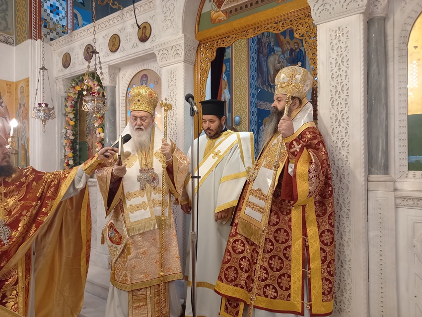 Εορτή του Αγίου Νικολάου και χειροτονία Διακόνου στην Κόρινθο