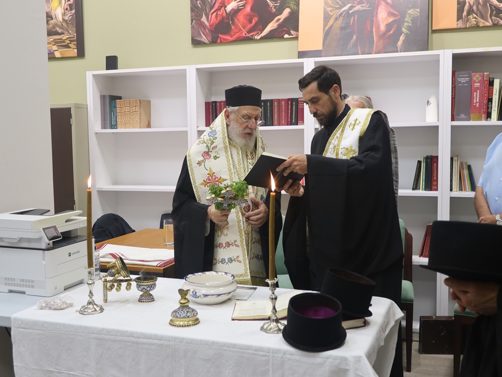 Αgiasmos-gia-tin-enarxi-mathimaton Αγιασμός για την έναρξη μαθημάτων της Σχολής Βυζαντινής και Παραδοσιακής Μουσικής της Μητρόπολης Σύρου