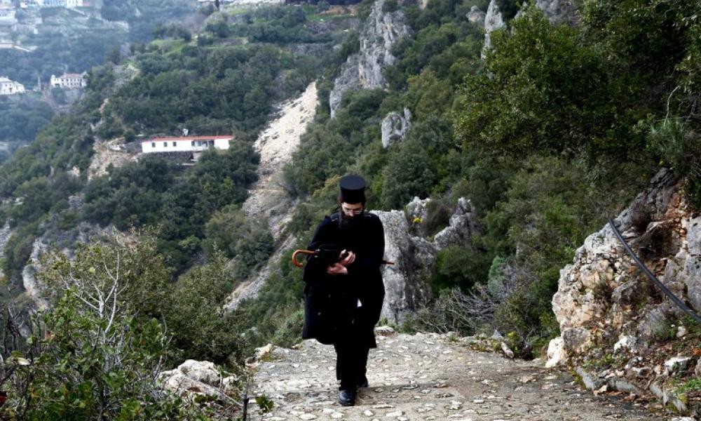 Αpo-tis-protes-episkepsis-mas Από τις πρώτες επισκέψεις μας στον Άθωνα!