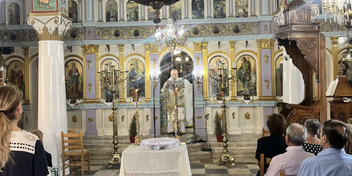 Αrchieratiki-thia-litourgia-ston-i.n Αρχιερατική Θεία Λειτουργία στον Ι.Ν. Αγίου Νικολάου στο Αργυρό Ευβοίας