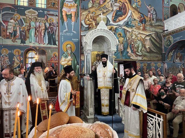 Αρχιερατικός Πανηγυρικός Εσπερινός στον Άγιο Αιμιλιάνο Λόφου Σκουζέ