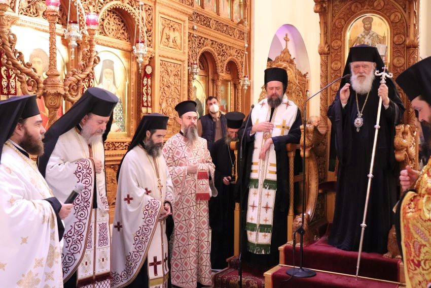 arxiepiskopos_agios_dimitrios15 Ο Αρχιεπίσκοπος Ιερώνυμος στον Ι. Ν. Αγίου Δημητρίου ομωνύμου Δήμου
