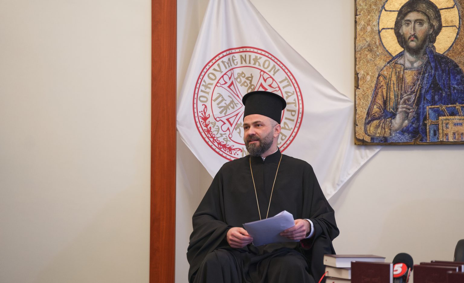 Bez-zaholovka-2-1536x937-1 Η πρώτη Άπρακτος στα ουκρανικά παρουσιάστηκε σήμερα στο Κίεβο